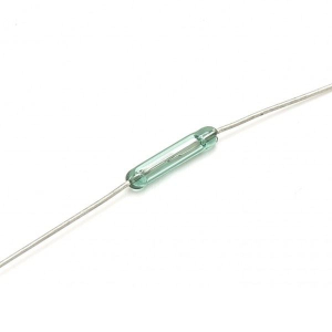Magnetic reed switch for lighting system